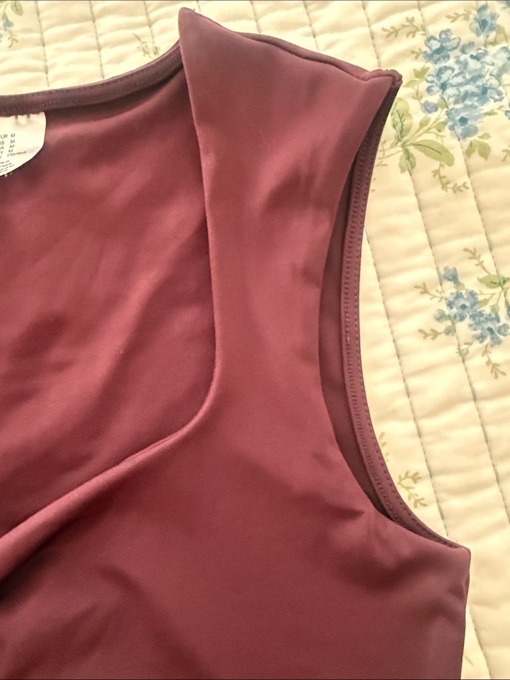 Sleeveless Twist Front Women'sTop - Wine - Picture 3 of 4